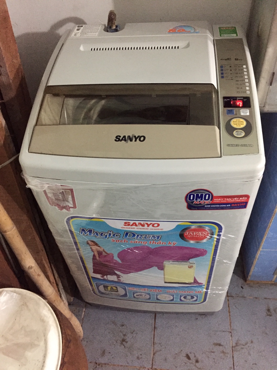 Máy Giặt Cũ Sanyo 8kg Ngoại Hình Mới 95%