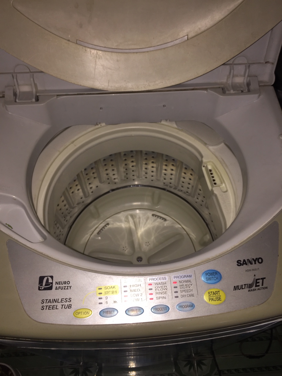 Máy Giặt Cũ SANYO 7 kg Ngoại Hình Mới 95%