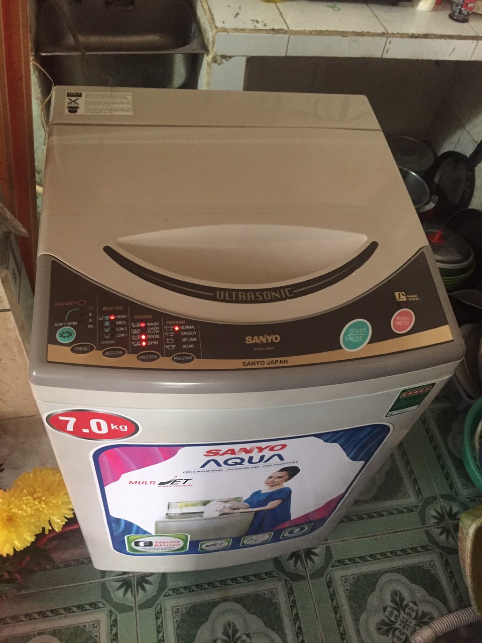 Máy Giặt SANYO 7kg ngoại hình máy mới đẹp 92% 2