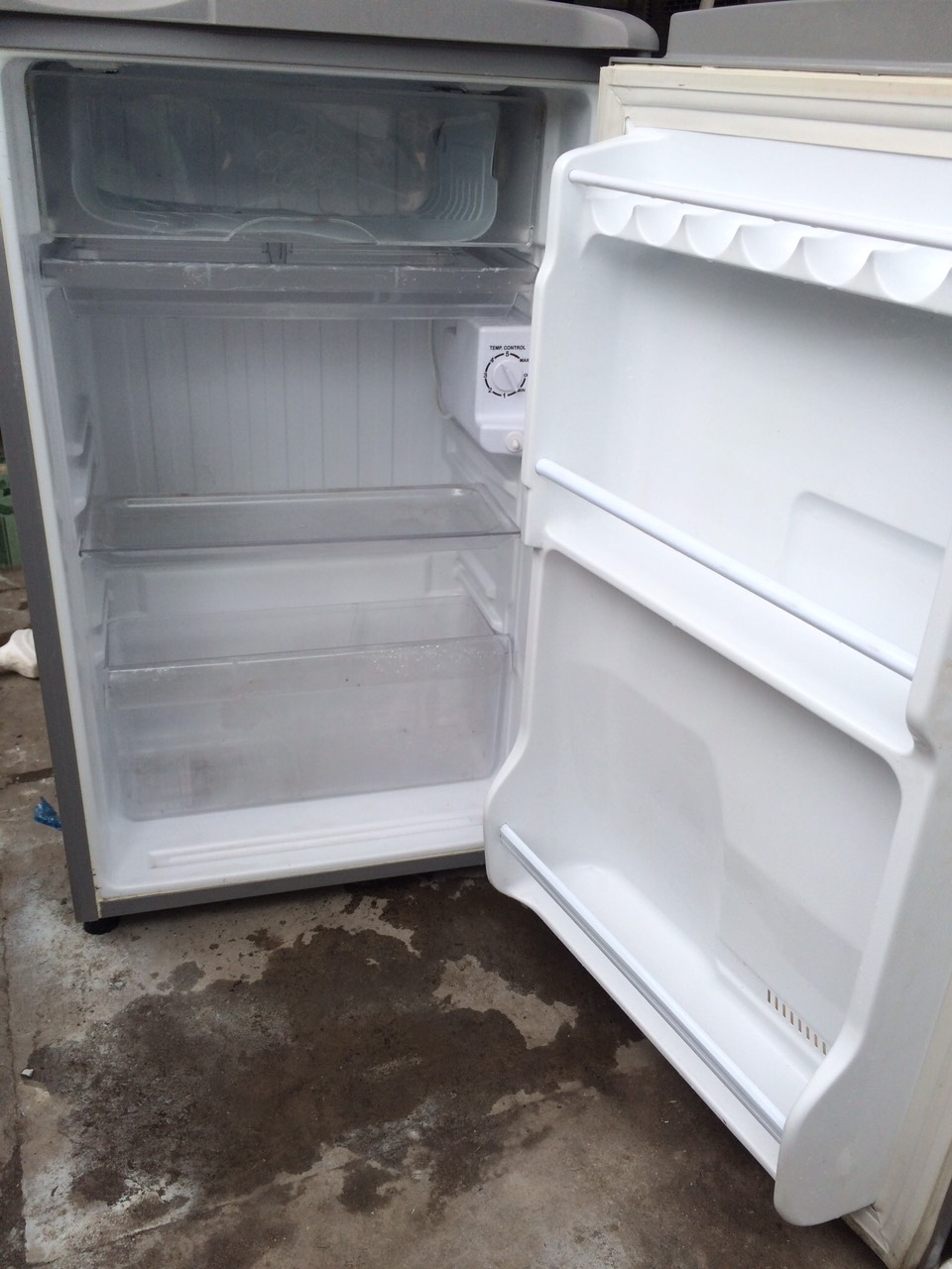 Tủ Lạnh AQUA 93L đời mới nguyên zing 100% ngoại hình tủ mới đẹp 96% 3
