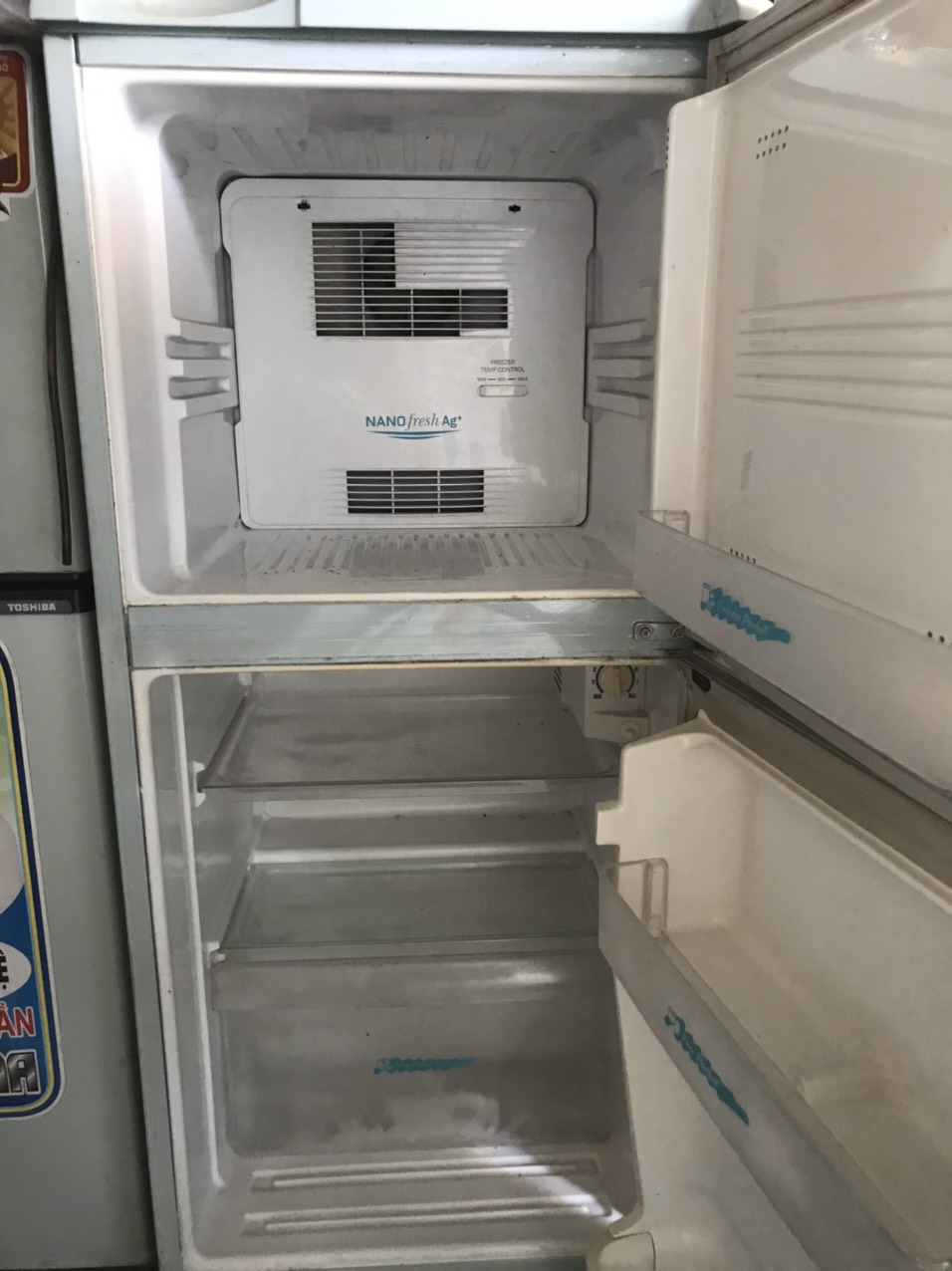 Tủ Lạnh SANYO 110L Ngoại hình mới đẹp 93% 2