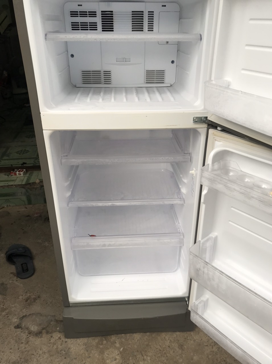 Tủ Lạnh SHARP 165L inverter công nghệ tiết kiệm điện mới nhất 1