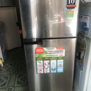 Tủ Lạnh SHARP 165L inverter công nghệ tiết kiệm điện mới nhất 1
